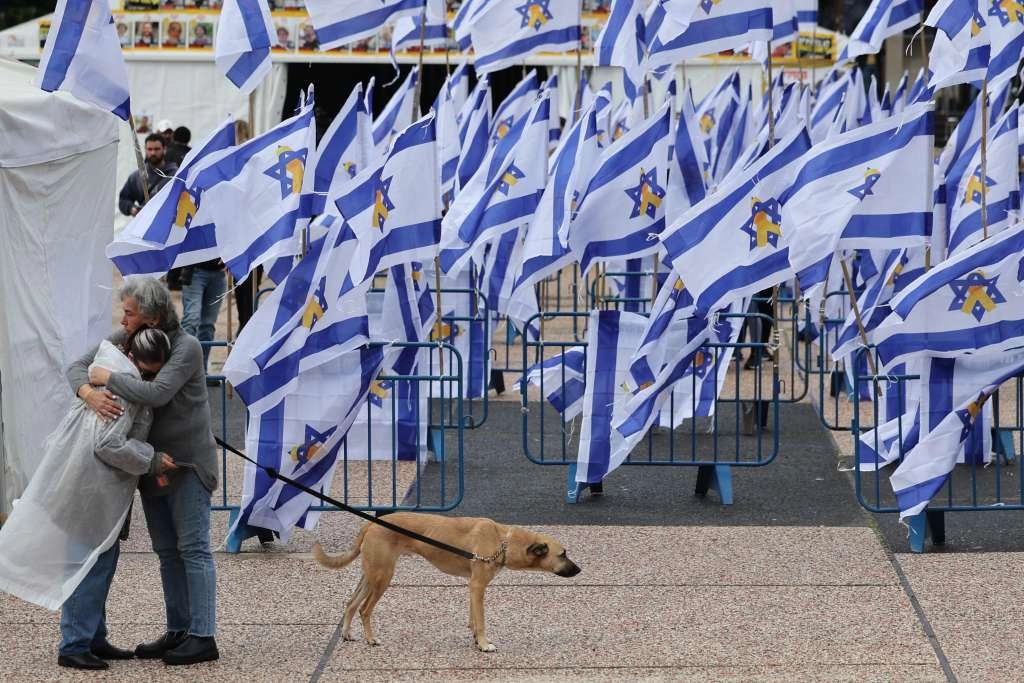 Hamas predao tijela izraelskih taoca, među njima majka i njeno dvoje djece